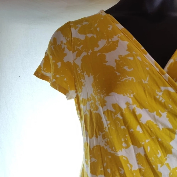 SUNSHINY Fancy Tee EUC 🌞 - Picture 6 of 9